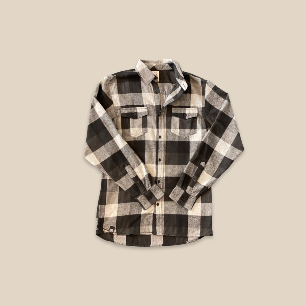 
            
                Load image into Gallery viewer, Men&amp;#39;s Flannel
            
        